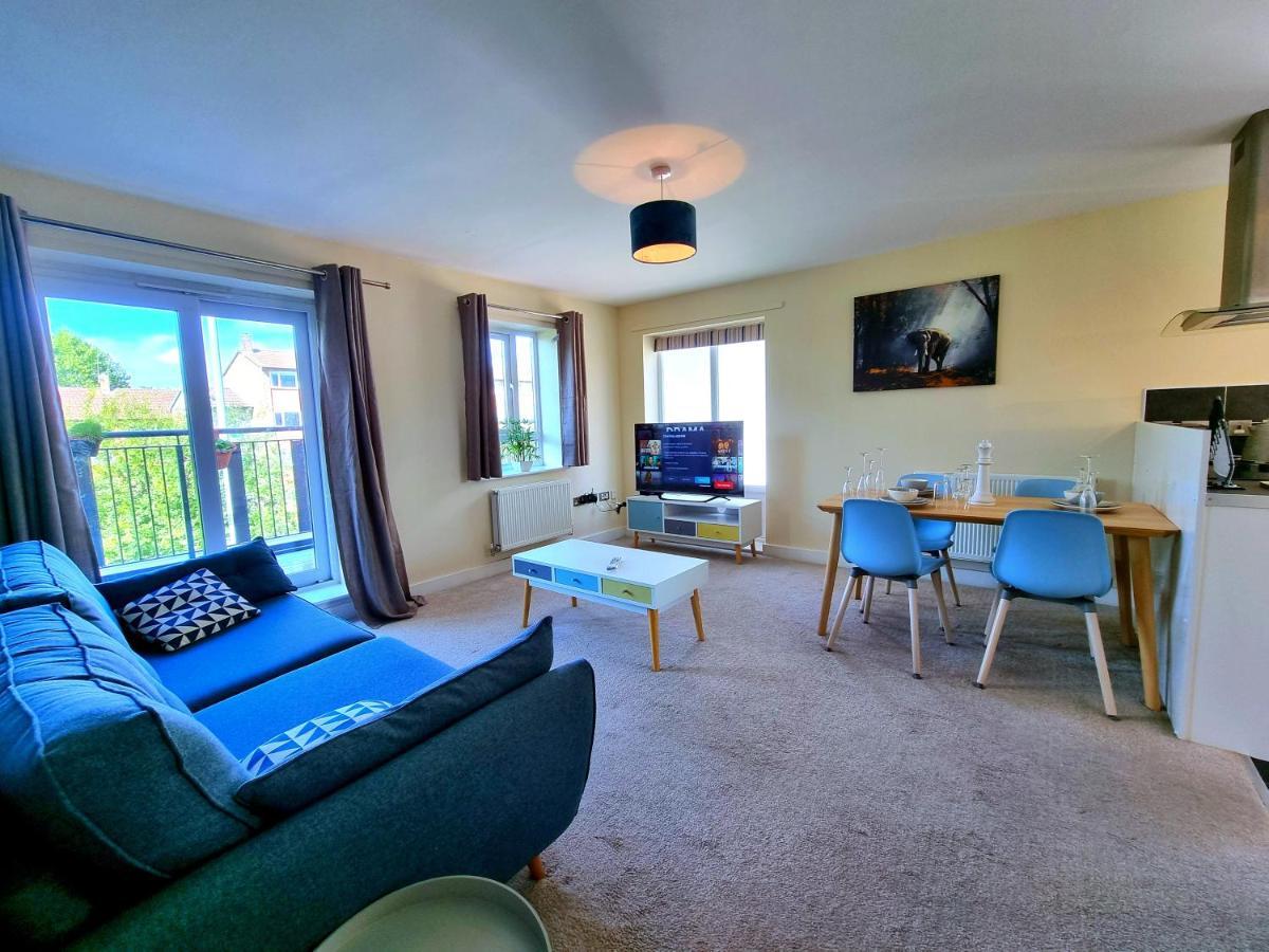 Luxury 2-Bedroom Service Apartment With Balcony Manchester Exterior photo